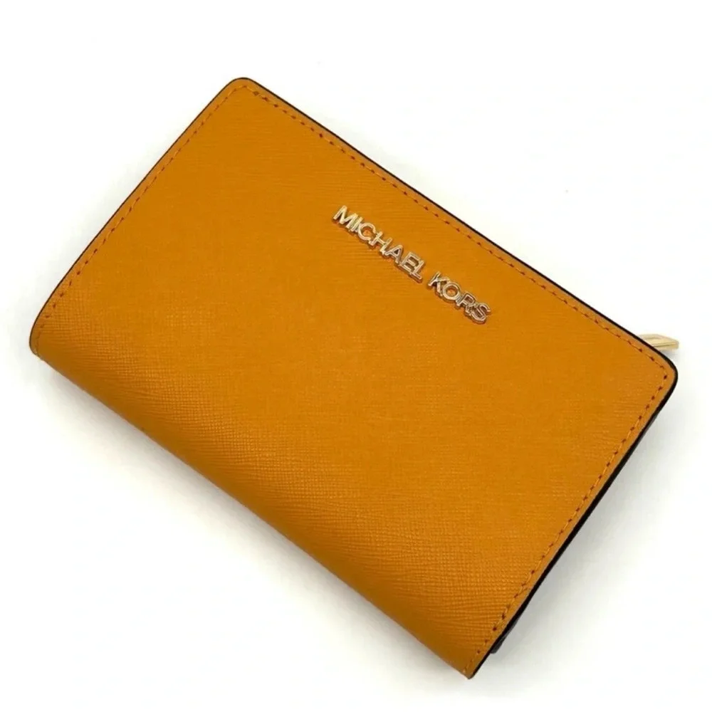 Michael Kors Medium Bifold Zip Chain Wallet Cider